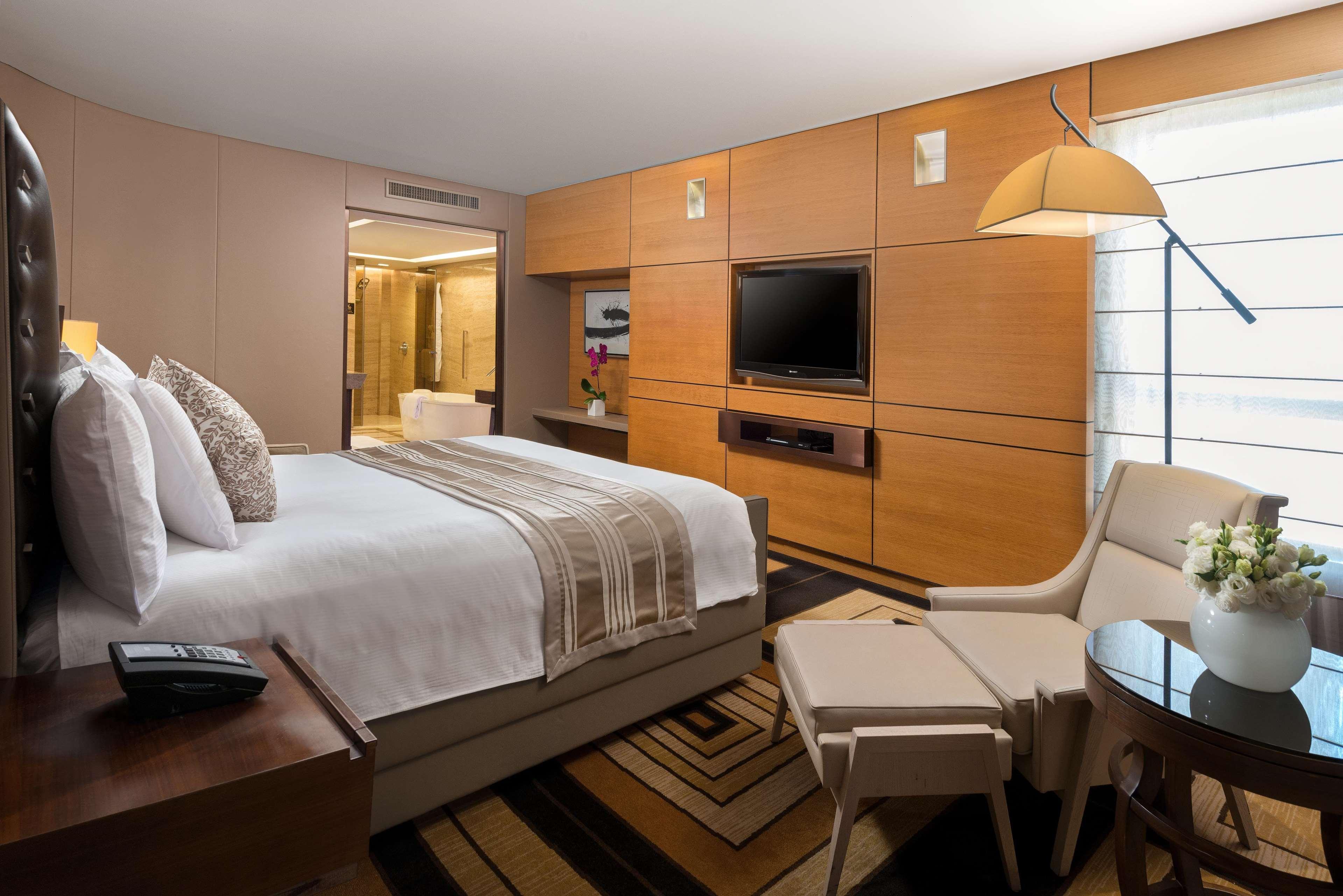 هتل Hilton Wangfujing پکن