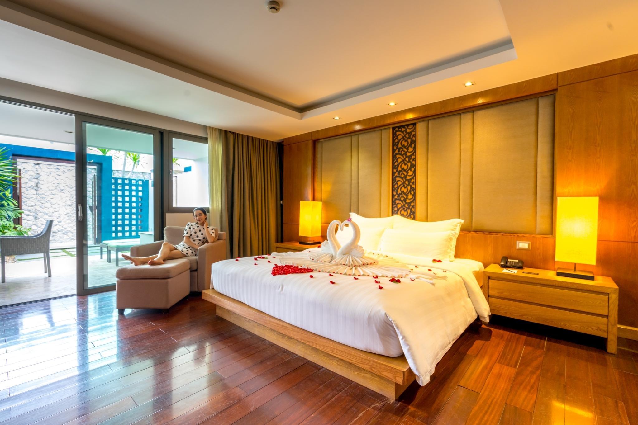 هتل The Nchantra Pool Suite Phuket پوکت