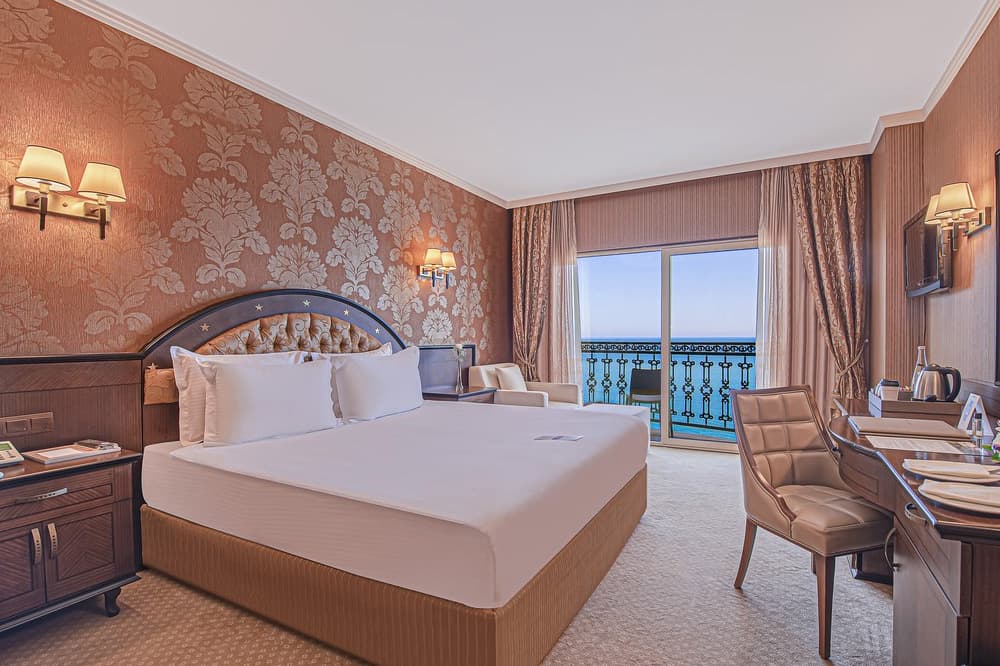 هتل Megasaray Westbeach Antalya آنتالیا
