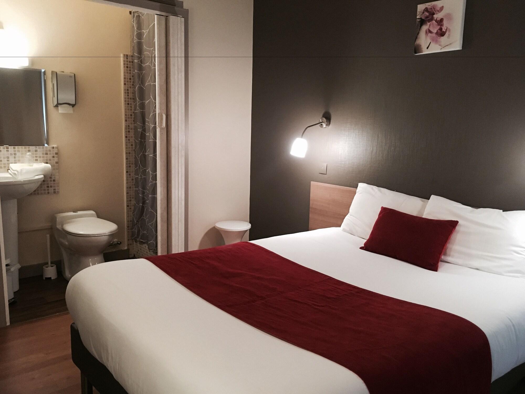 هتل Brit Hotel du Parc Niort Niort