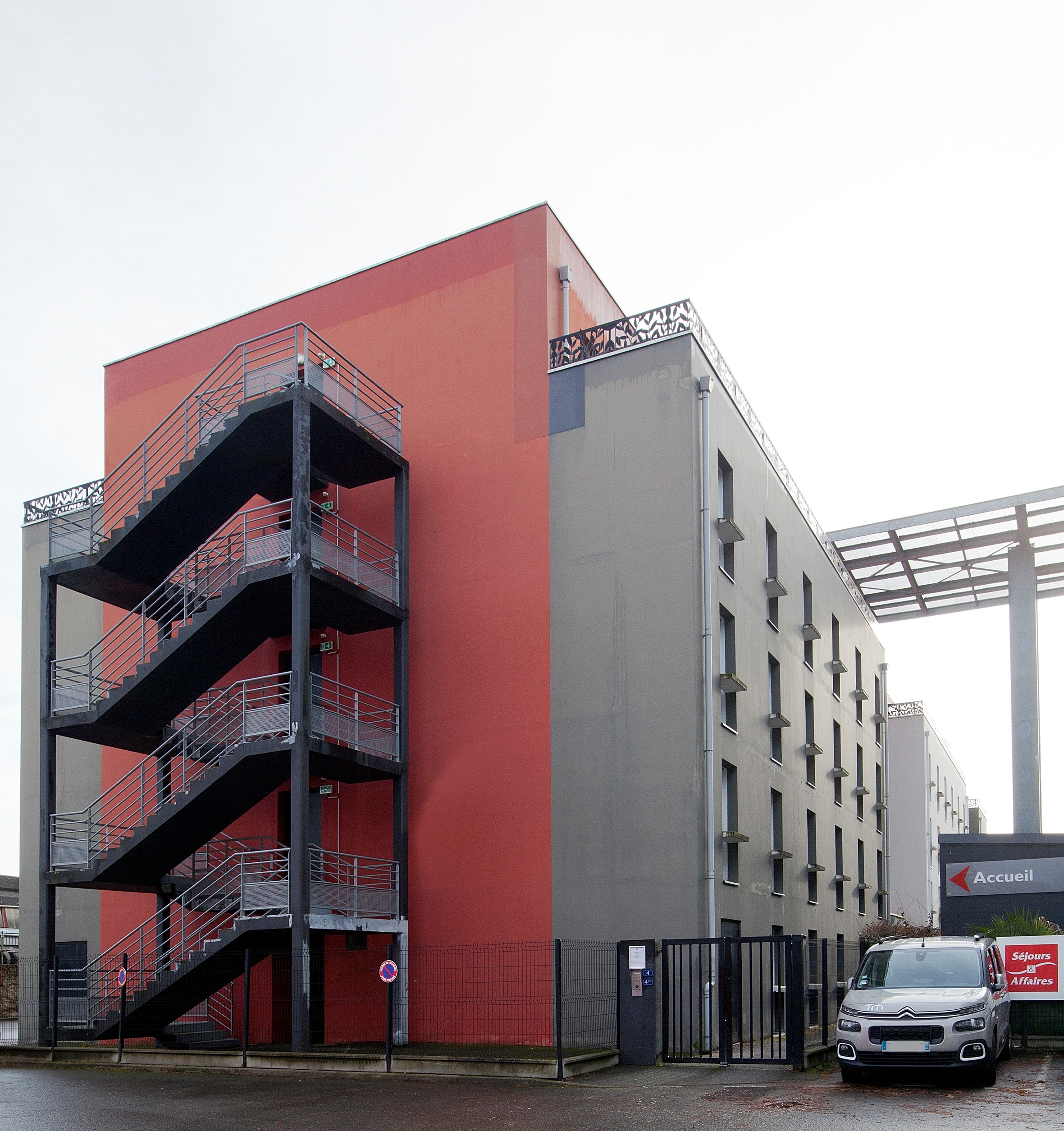 هتل Séjours & Affaires Nantes La Beaujoire نانت