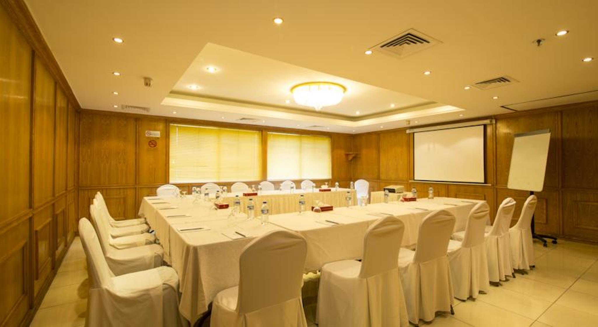 هتل J5 Hotels Bur Dubai دبی