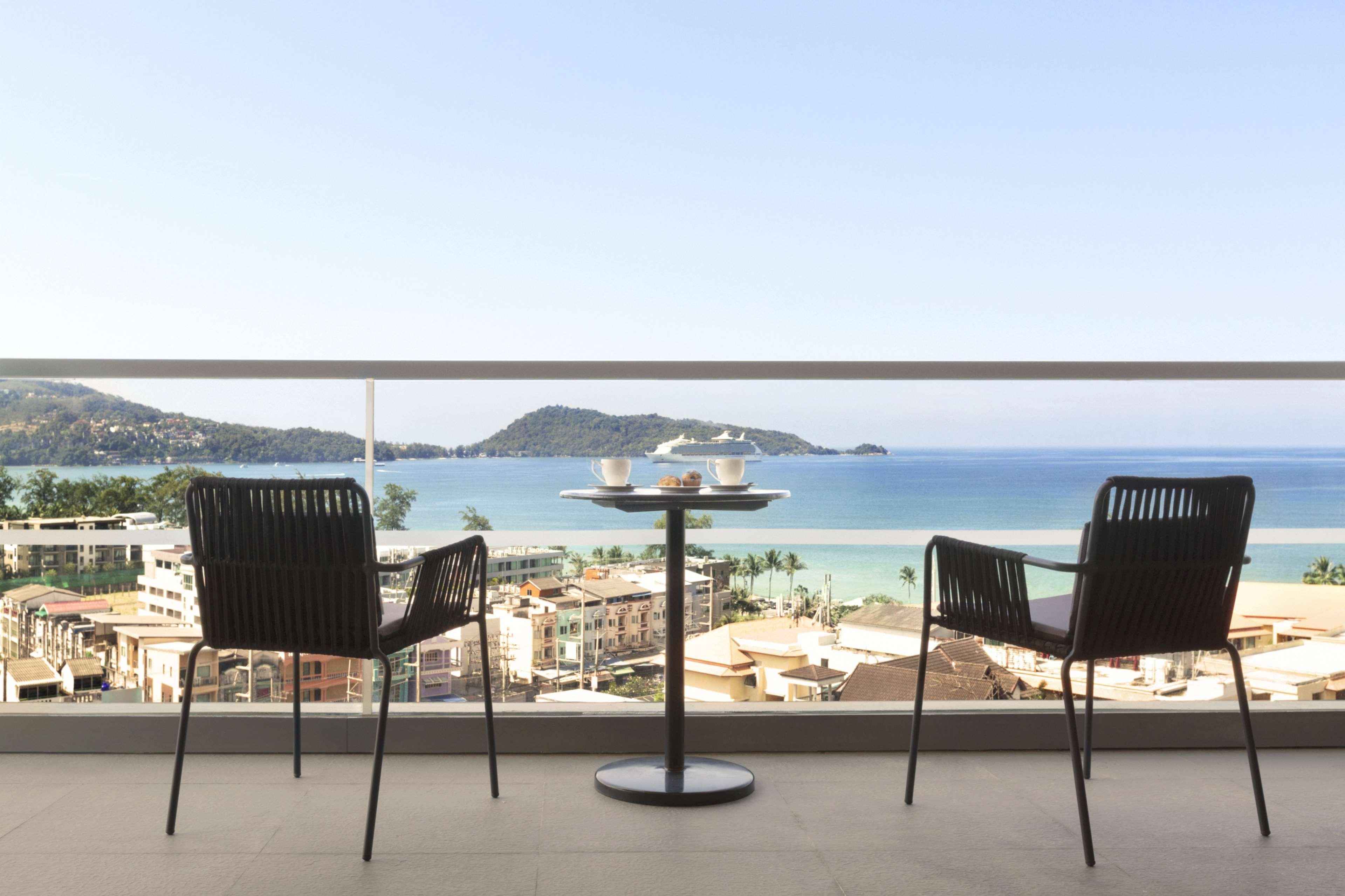 هتل The Andaman Beach Hotel Phuket Patong