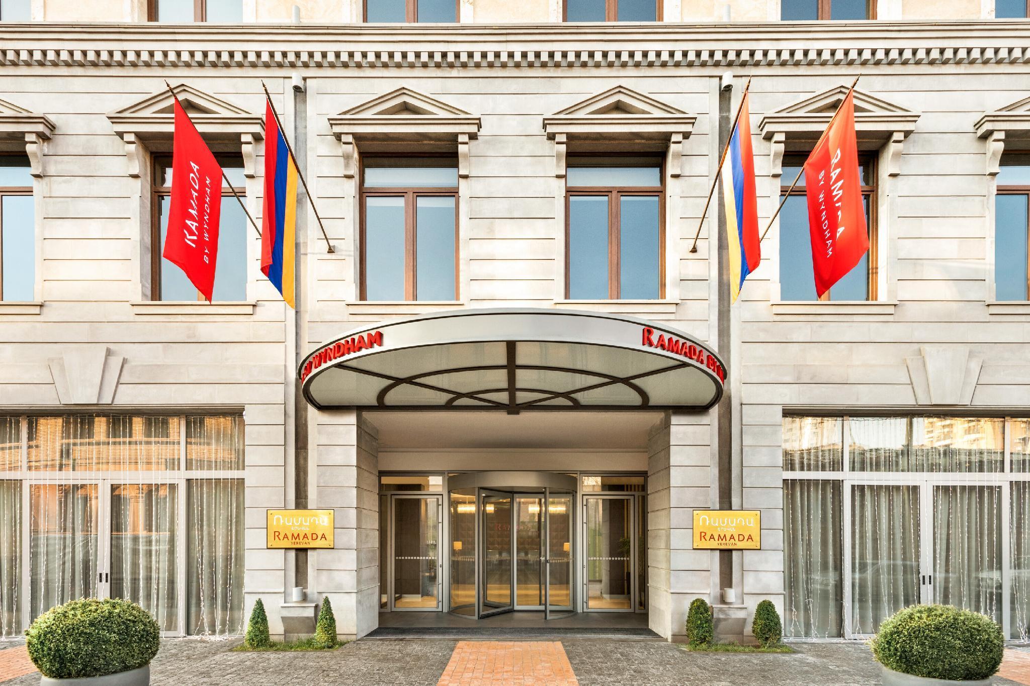 Alibaba https://cdn.alibaba.ir/ostorage/hotel/images/DE2BA1F/0B18366B1C1A89DD6C4F02CC0FE2E411.jpg