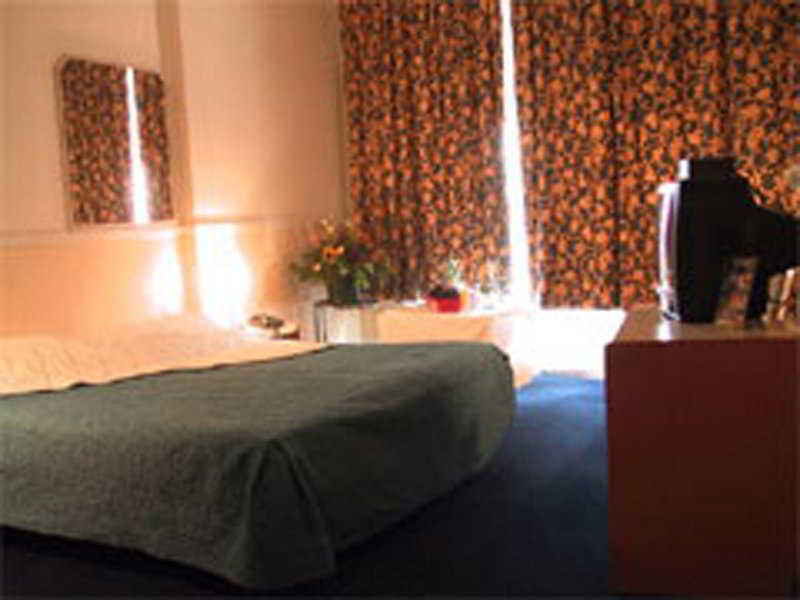 هتل Delta Hotel آمستردام