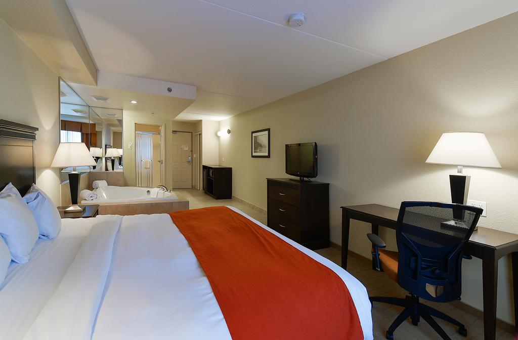 هتل Country Inn & Suites by Radisson, Niagara Falls, ON آبشار نیاگارا