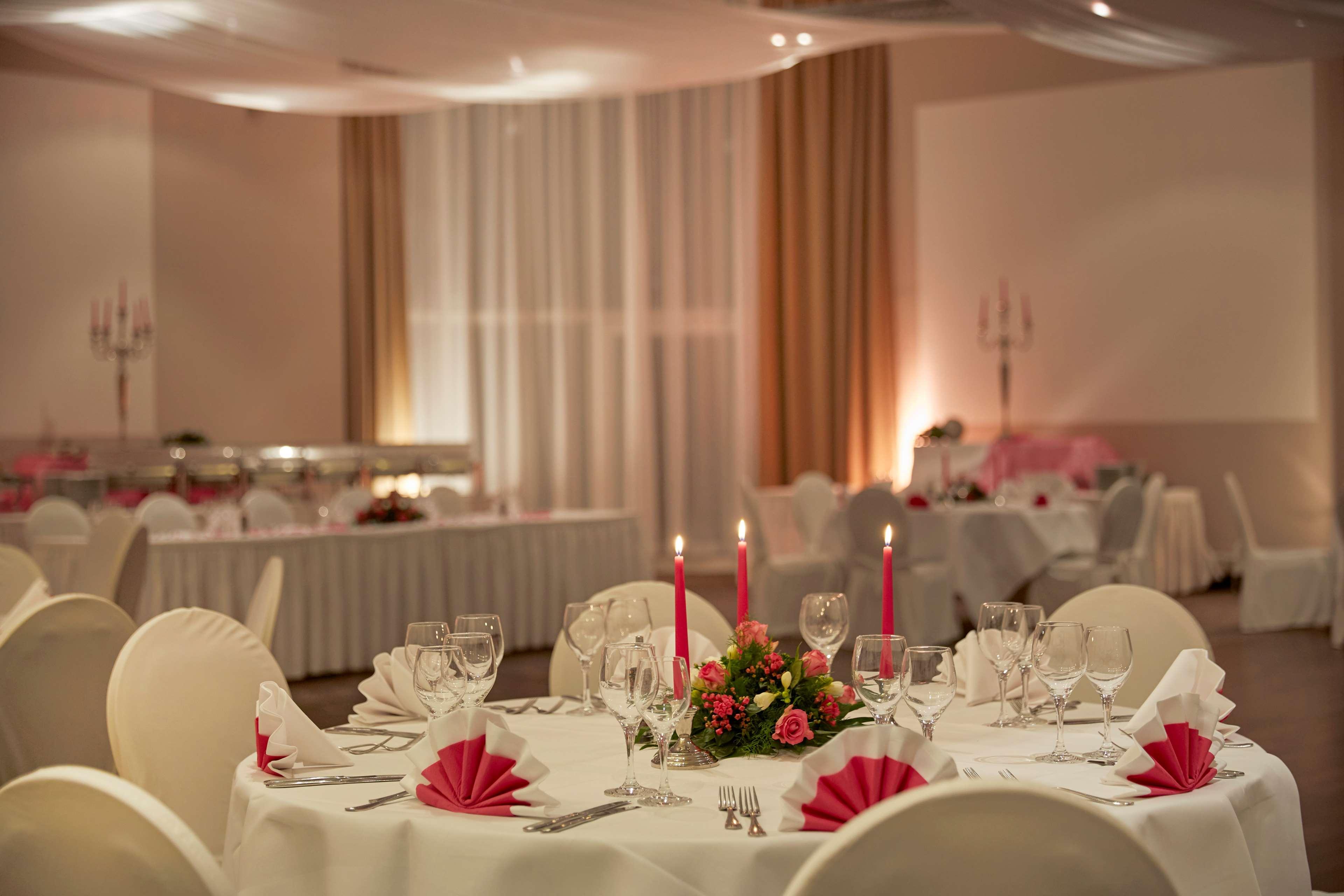 هتل H4 Hotel Hamburg Bergedorf هامبورگ