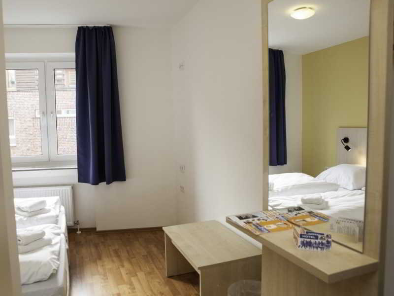 Alibaba https://cdn.alibaba.ir/ostorage/hotel/images/E0204736/74F160DE45549D0FC3D0BADE9E1C12D9.jpg