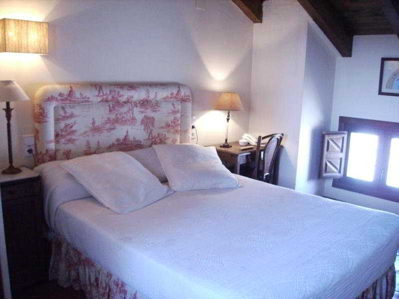 هتل Domus Selecta Hotel Doña Anita Requena