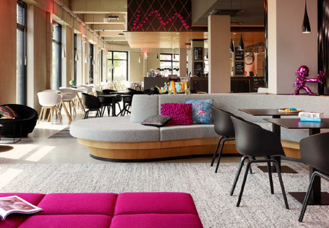 هتل Moxy Berlin Ostbahnhof برلین