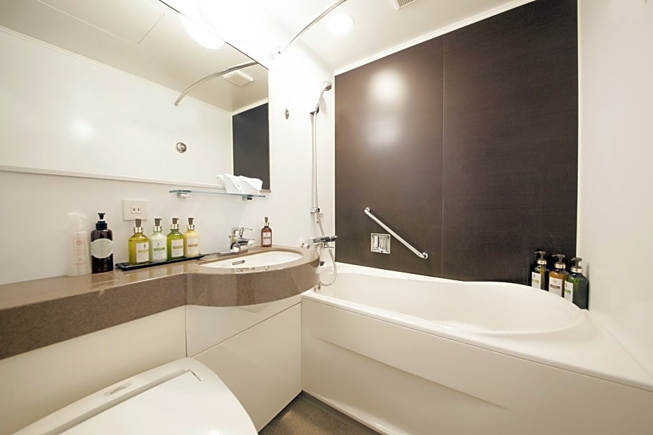 هتل Hotel Coco Grand Kitasenju توکیو