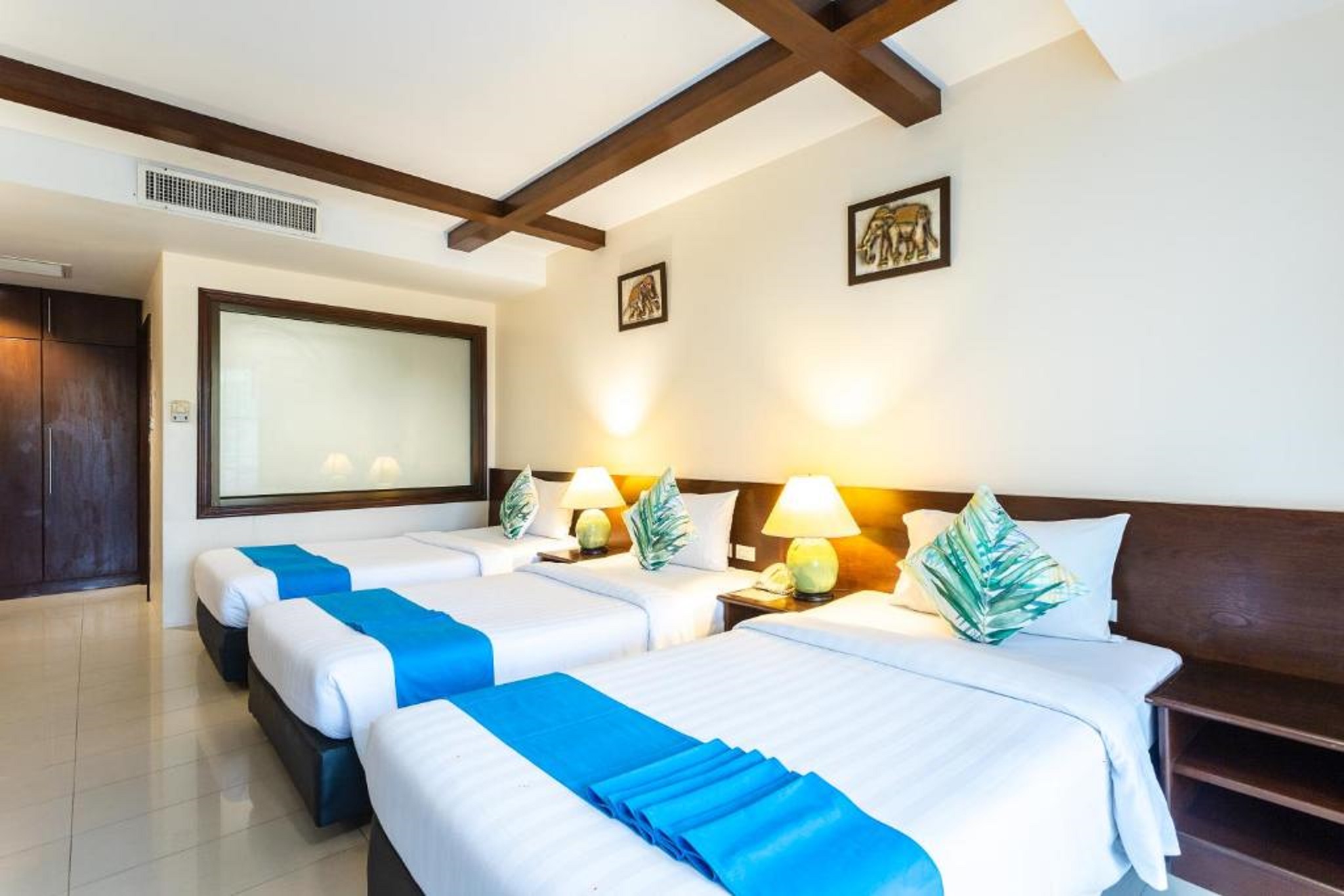 Hotel Coconut Village Resort