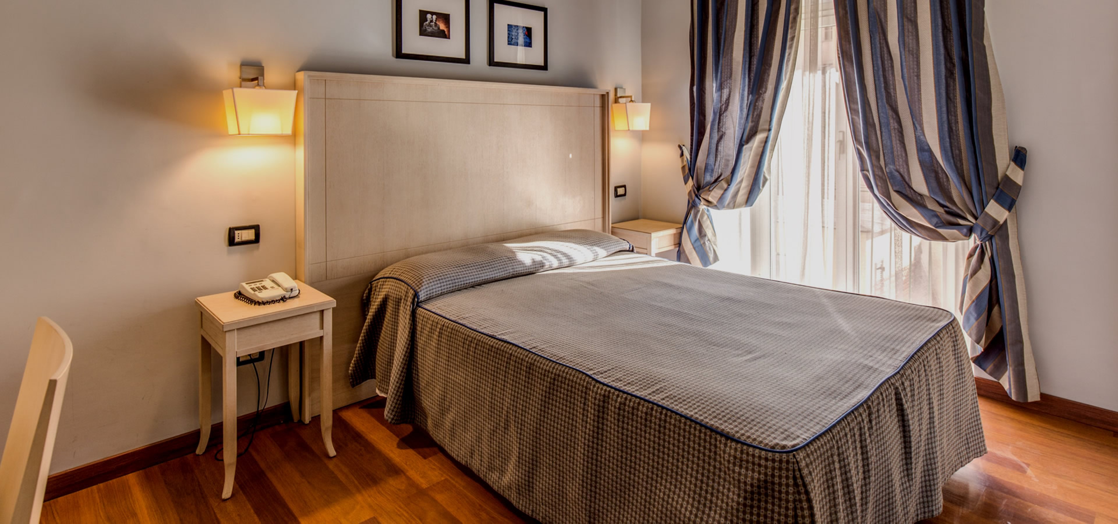 هتل Hotel Taormina رم
