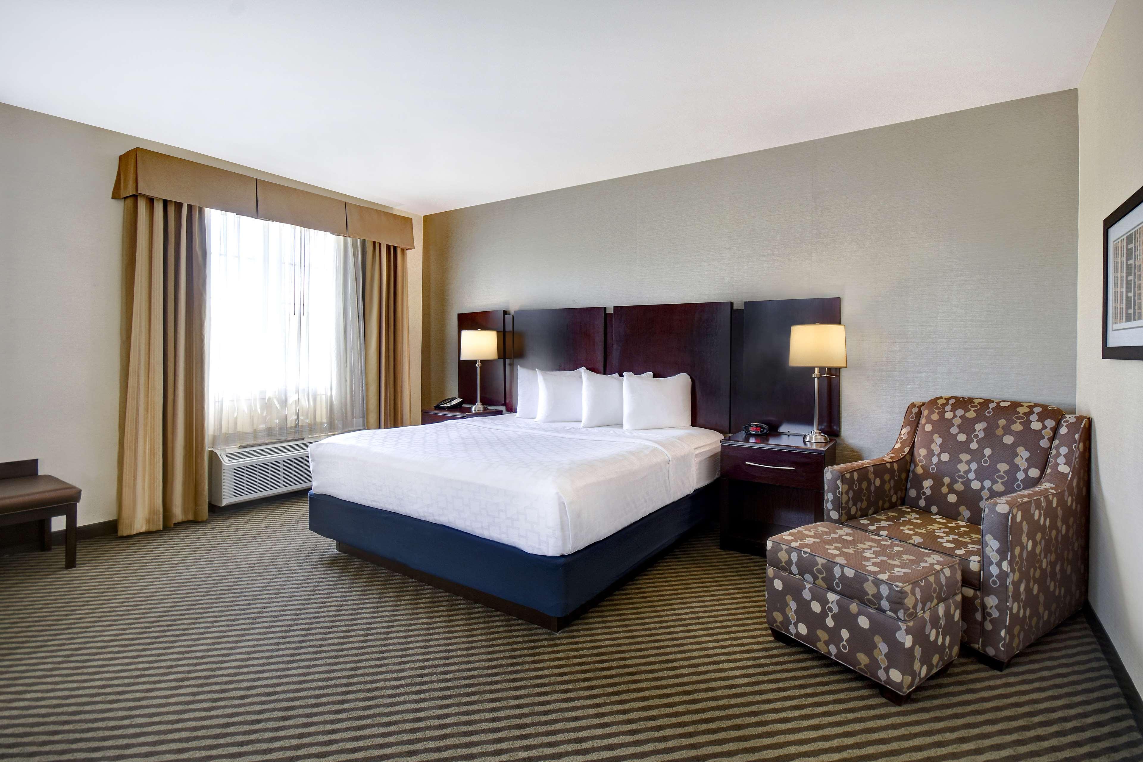 هتل Best Western Plus The Inn at King of Prussia King of Prussia