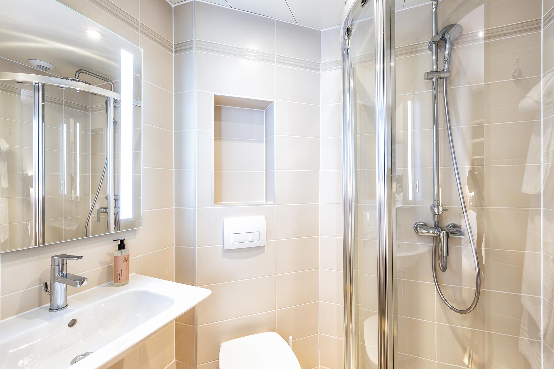 هتل Hôtel Paris d'Issy Issy-Les-Moulineaux