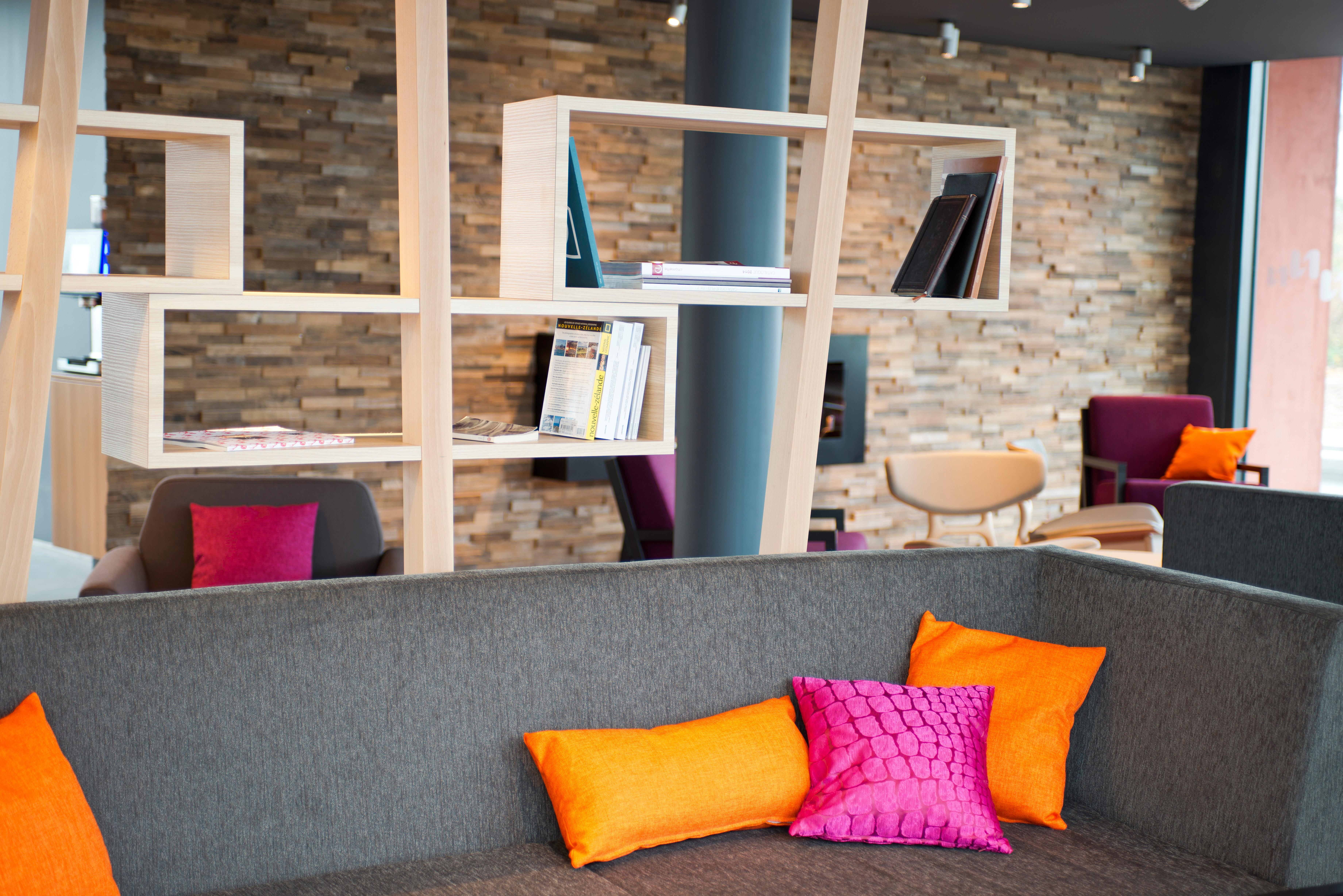 هتل نماد پاریس رویسی سی دی جی Roissy-en-France