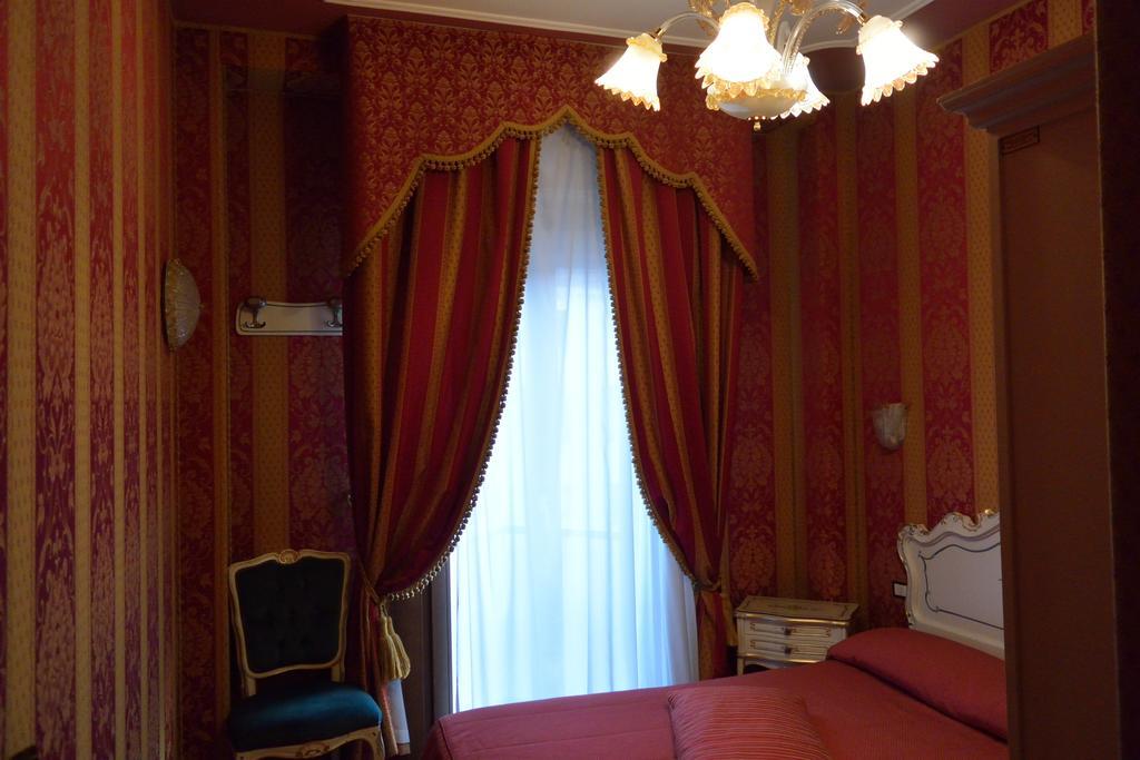 هتل Hotel Belle Arti Venice ونیز