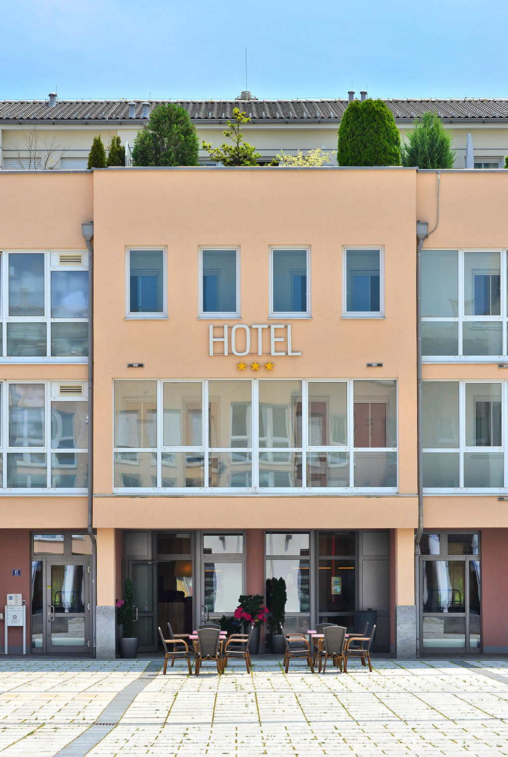 Alibaba https://cdn.alibaba.ir/ostorage/hotel/images/E44AF995/EFAC54959826924F93BBFBA35F40F452.JPG