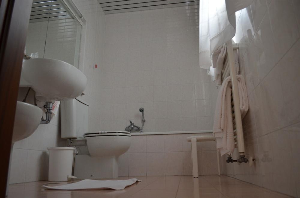 Alibaba https://cdn.alibaba.ir/ostorage/hotel/images/E4A8AF21/BBCE4F1D70603C29A5A1975C5D5403CB.jpg