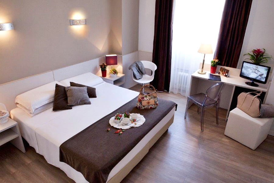 هتل Mennini میلان