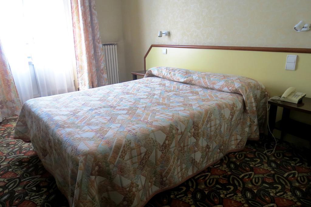 هتل Hôtel Busby نیس