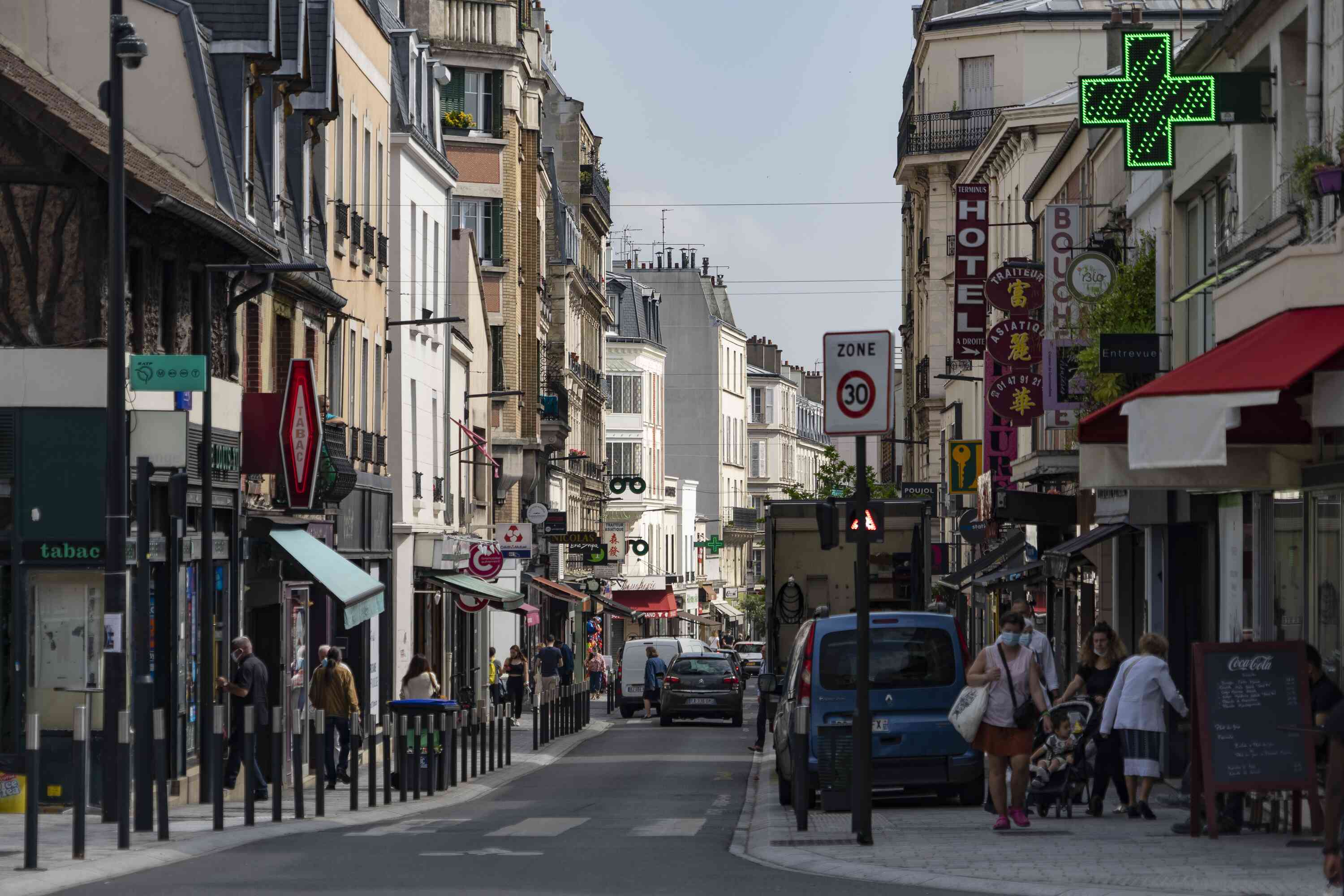 هتل Hôtel Terminus Paris La Défense Asnières-sur-Seine