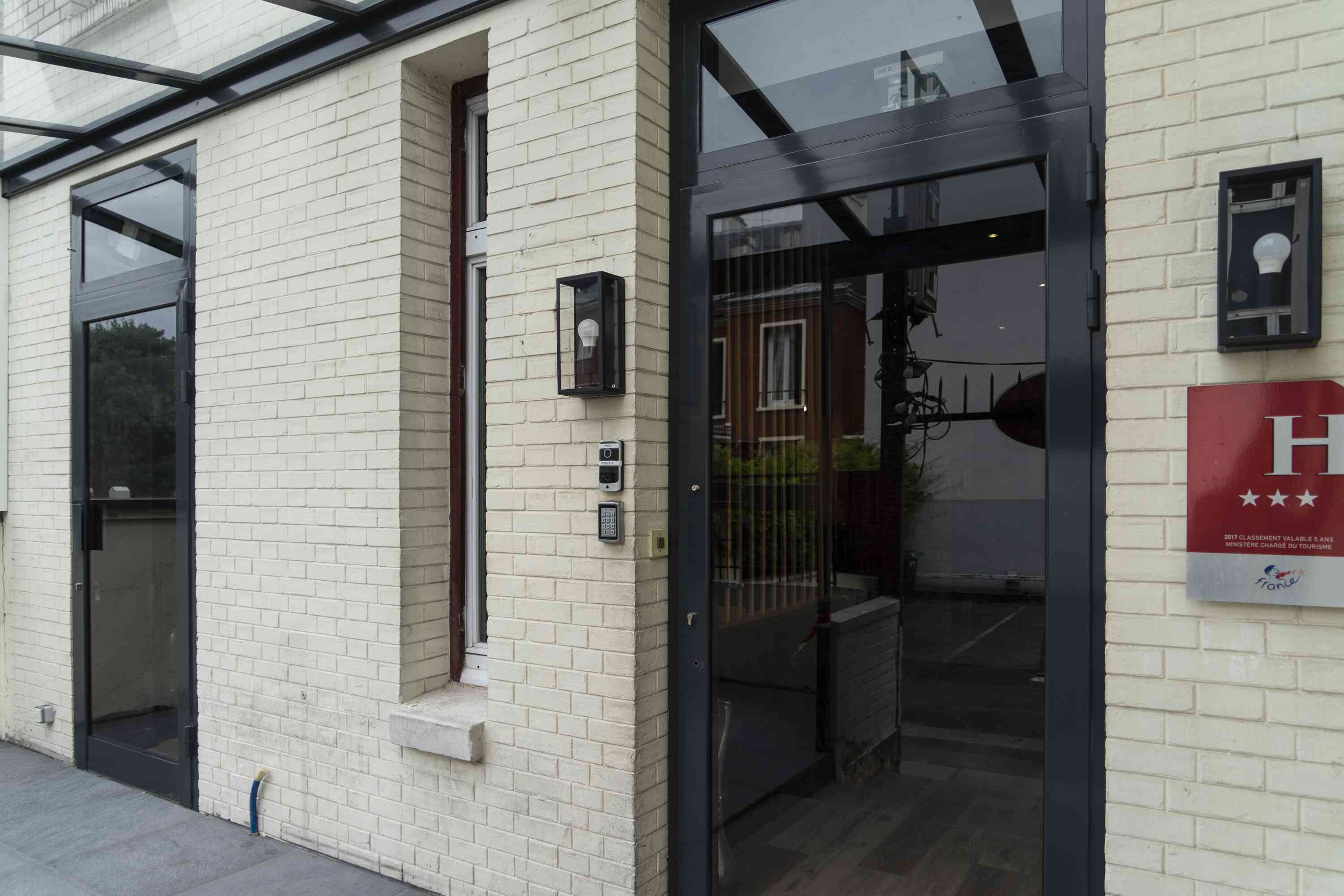 Alibaba https://cdn.alibaba.ir/ostorage/hotel/images/E545C39B/A5848F80BA68035B2A9382CF86F3C112.jpg