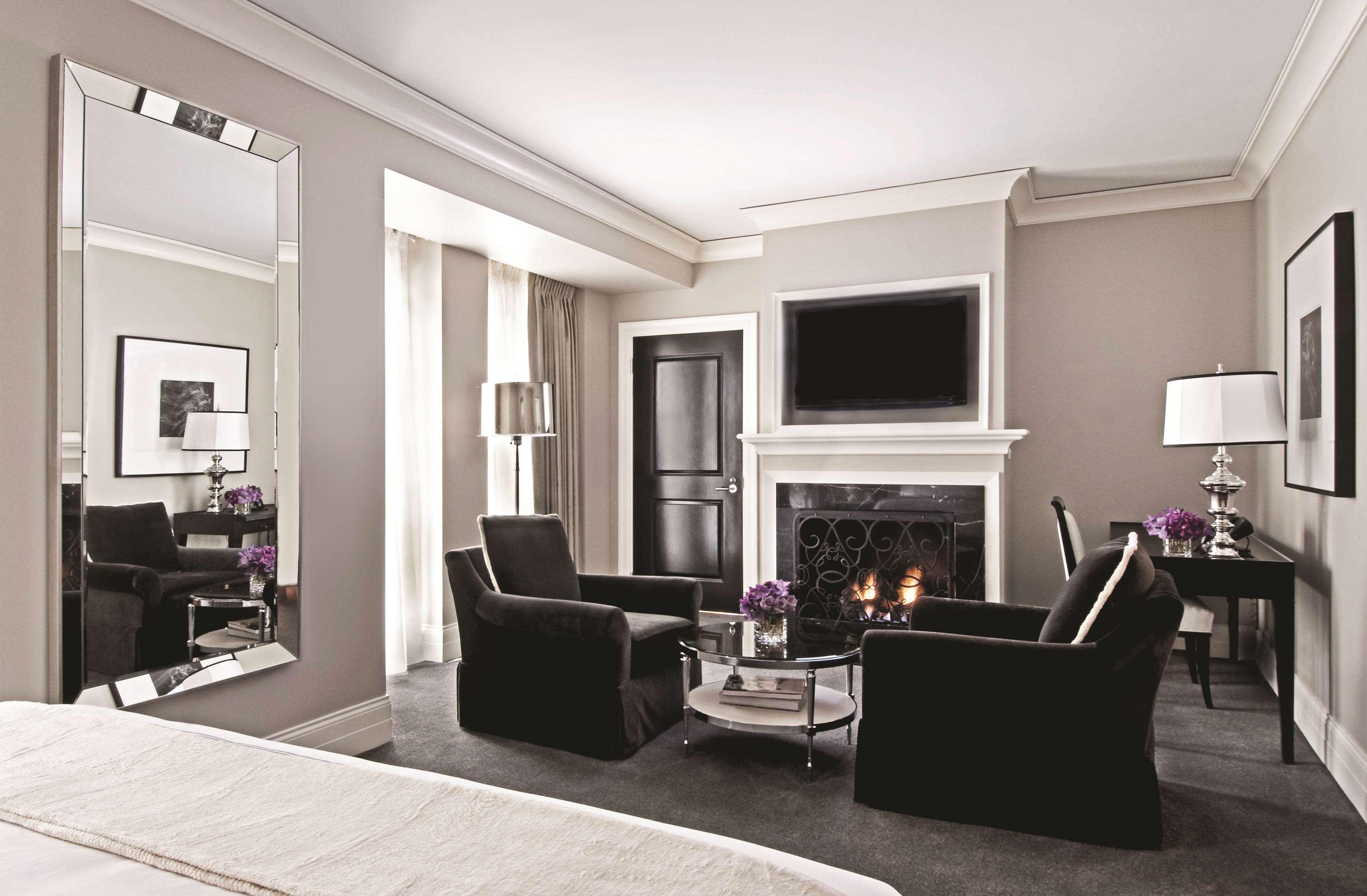 هتل Waldorf Astoria Chicago شیکاگو