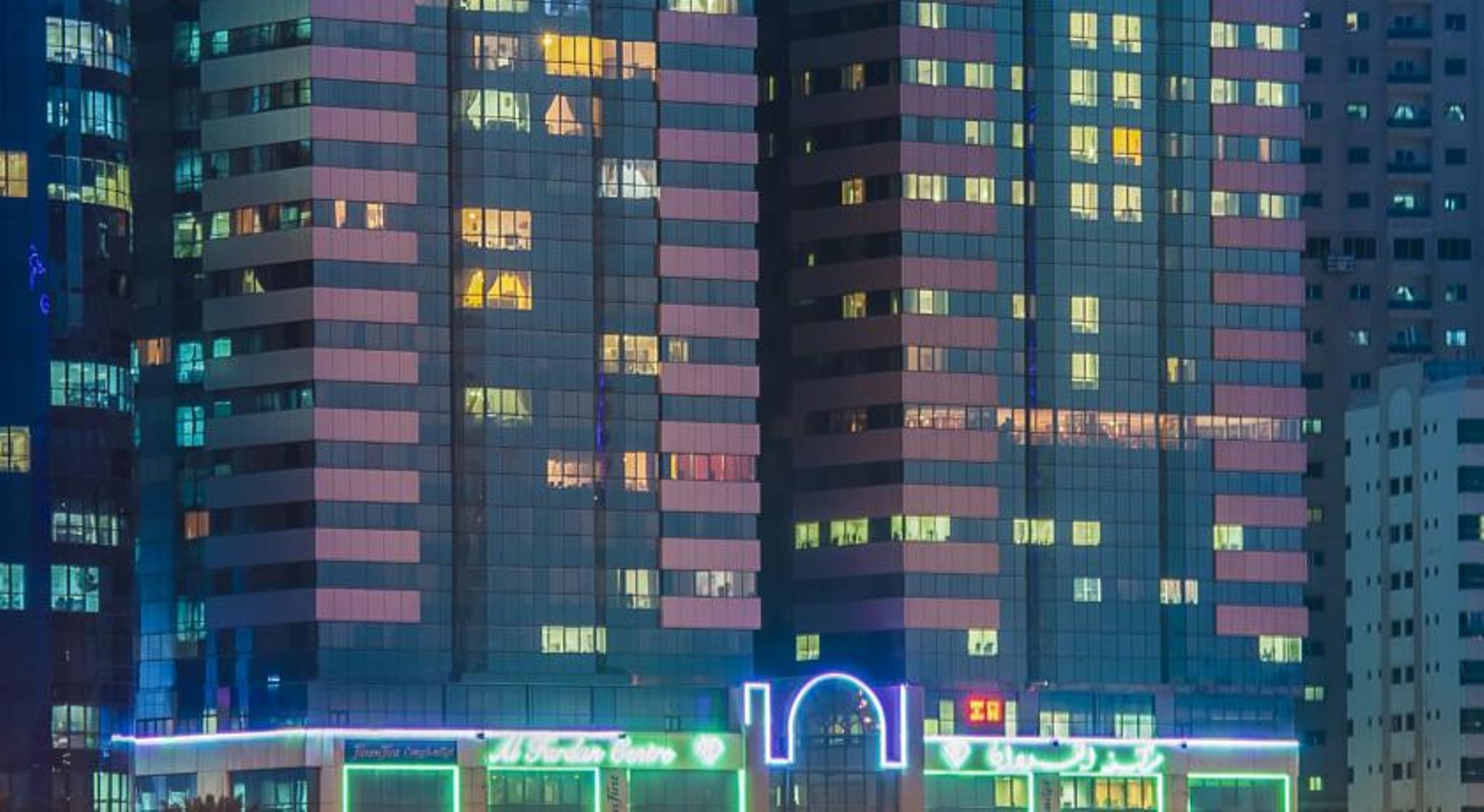 هتل Golden Tulip Sharjah شارجه