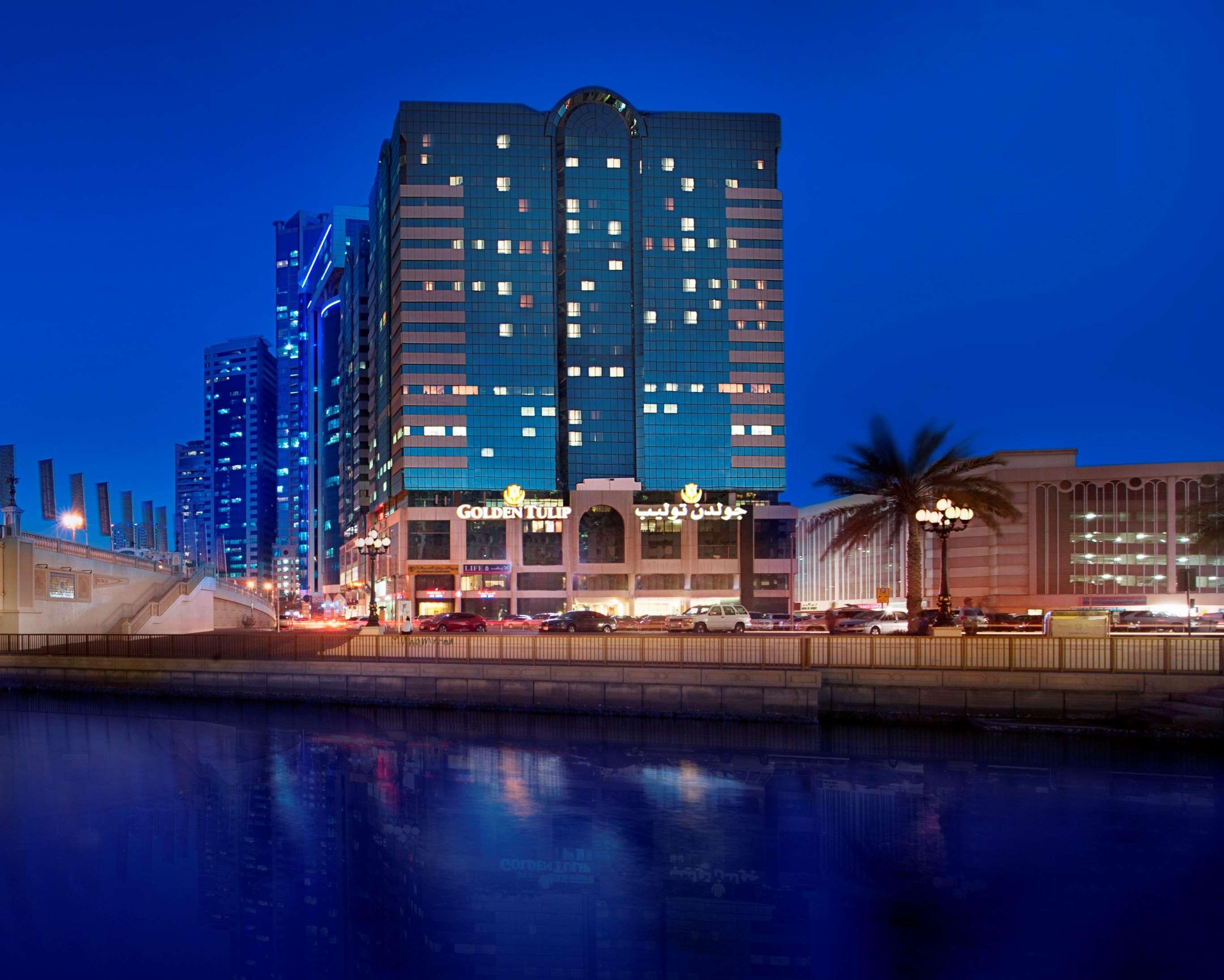 هتل Golden Tulip Sharjah شارجه