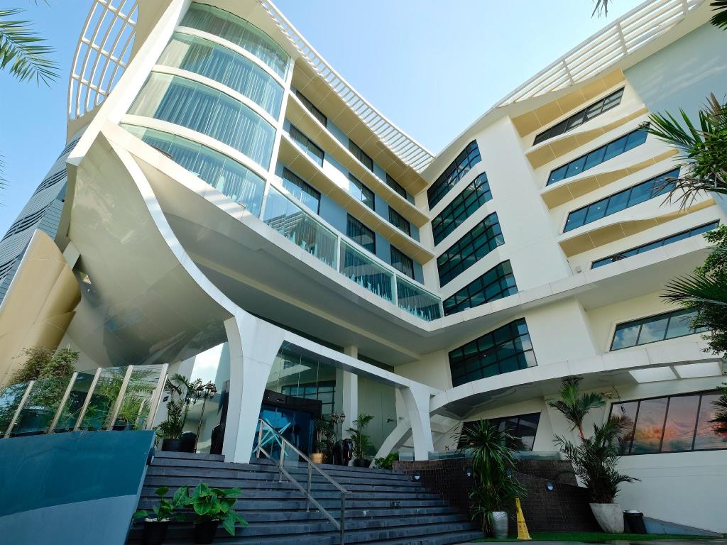 هتل The Xtreme Hotel بانگکوک