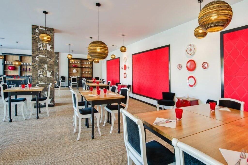 هتل Hôtel Catalpa Annecy