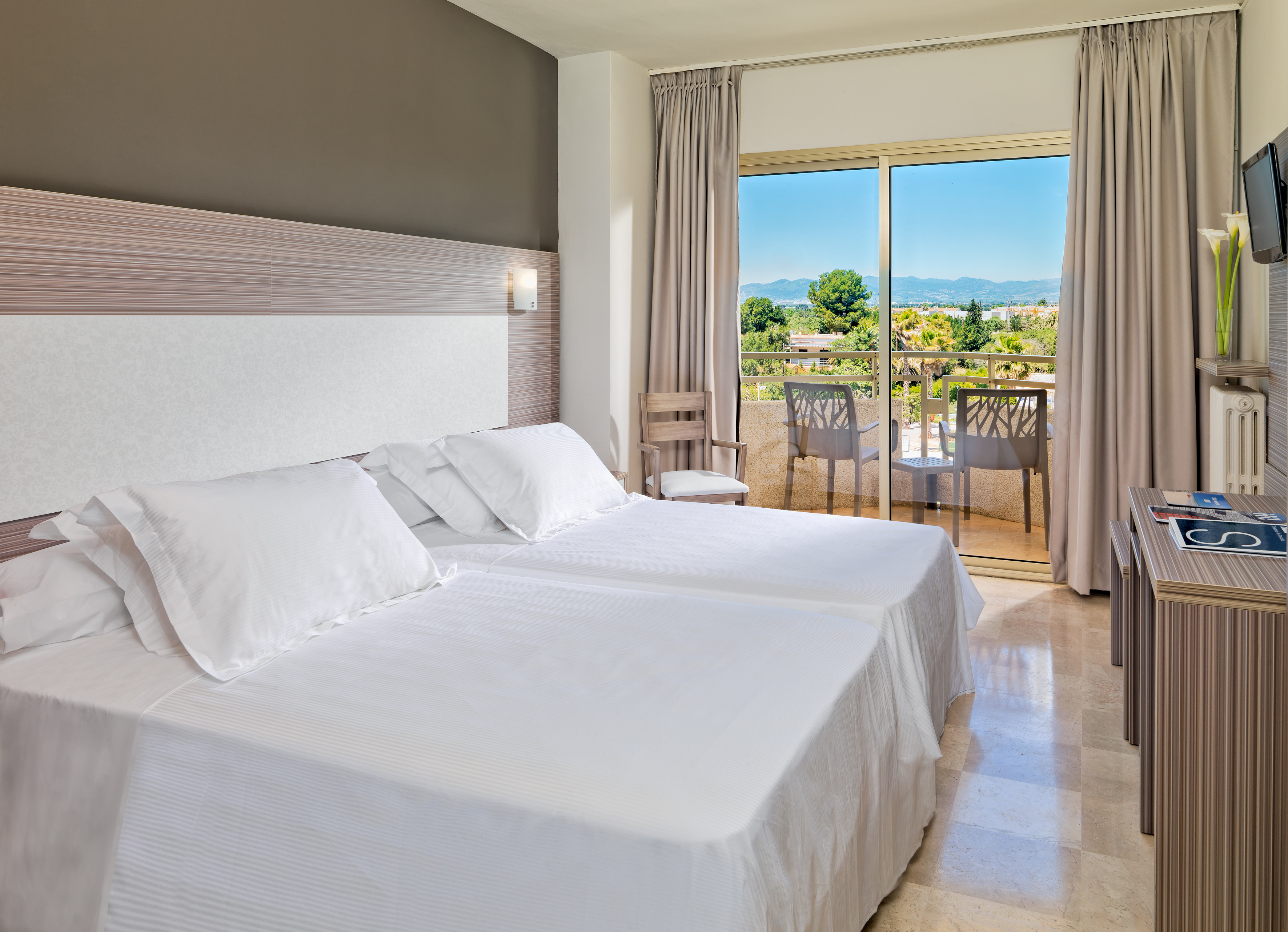 هتل H10 Cambrils Playa Cambrils de Mar
