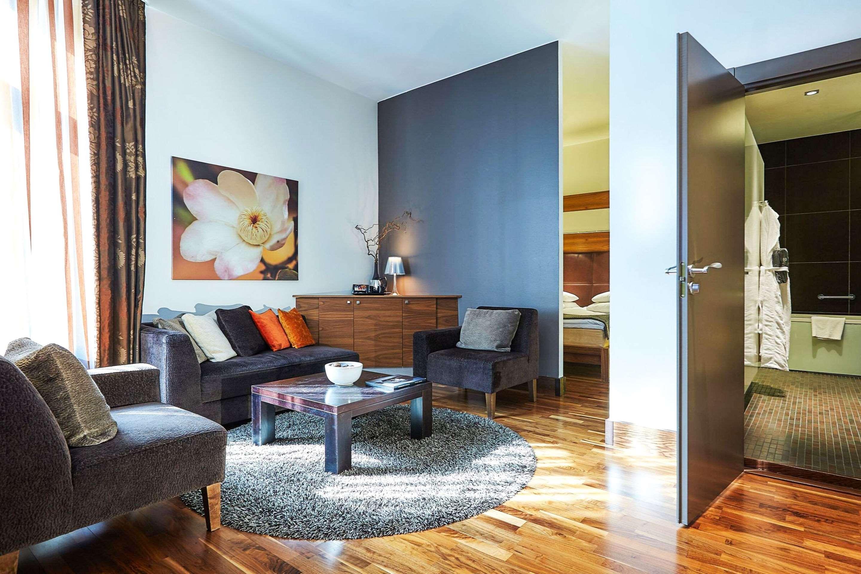 هتل Glo Hotel Helsinki Kluuvi هلسینکی