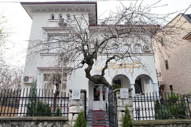 هتل Villa Mystique بلگراد
