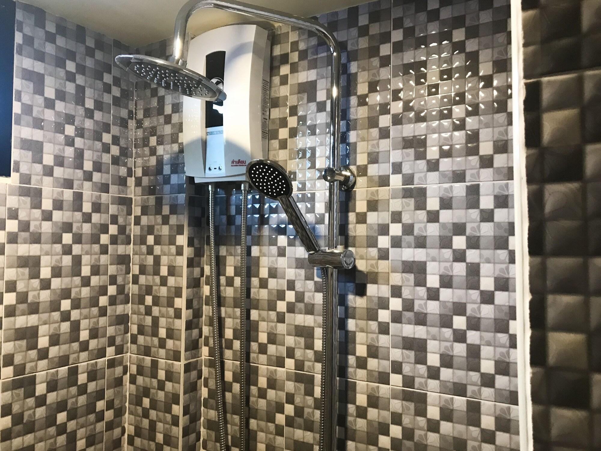 هتل The Shore Samui ساموئی