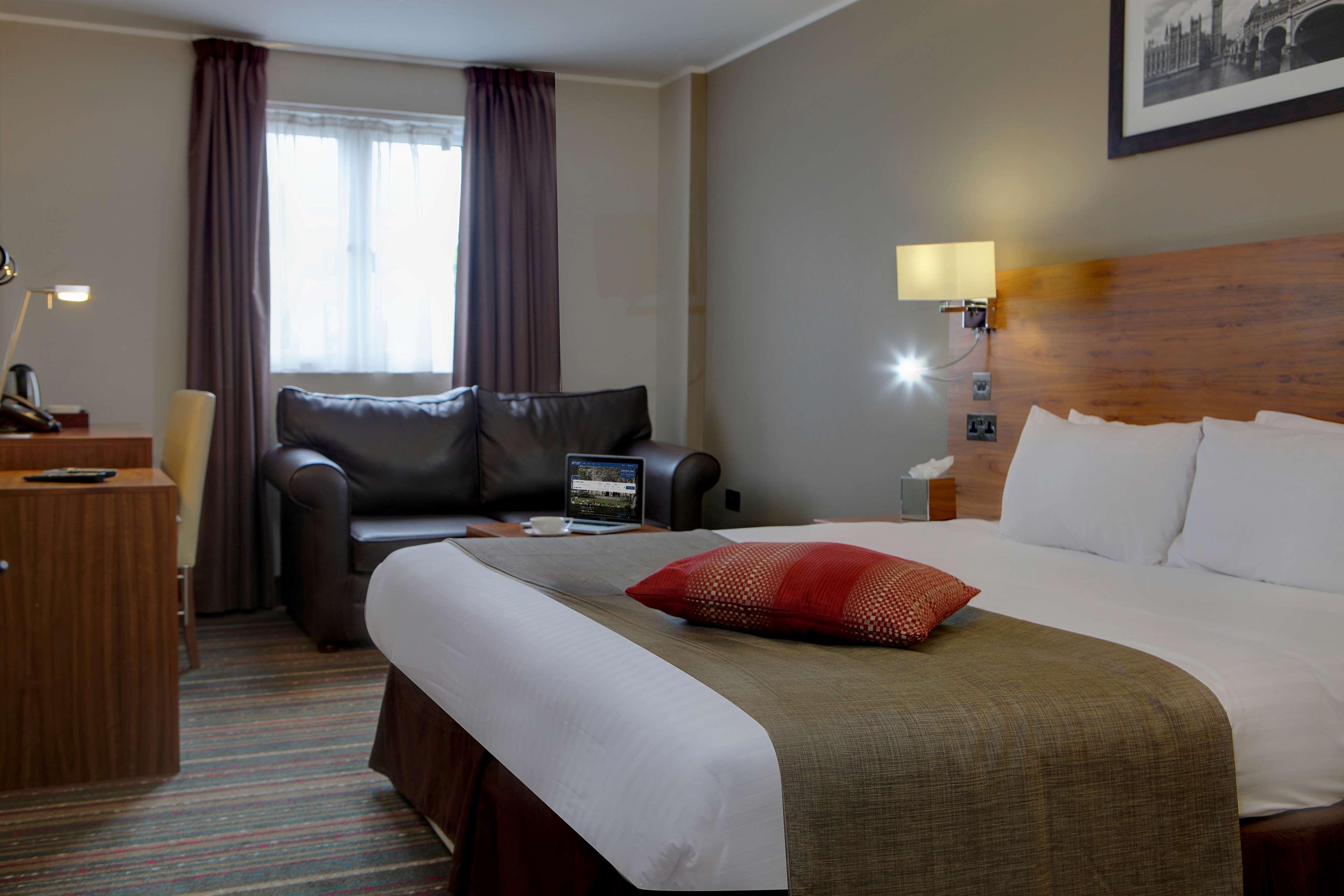 هتل Best Western Palm Hotel لندن