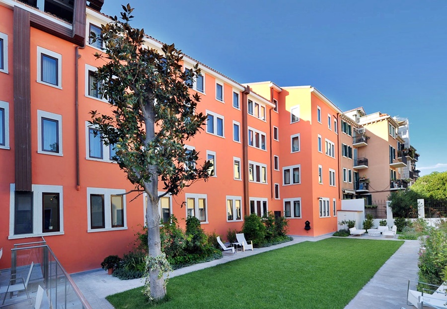 Alibaba https://cdn.alibaba.ir/ostorage/hotel/images/EDEAB25A/33CDA8C24686940C0069F8B61D8C2084.jpg