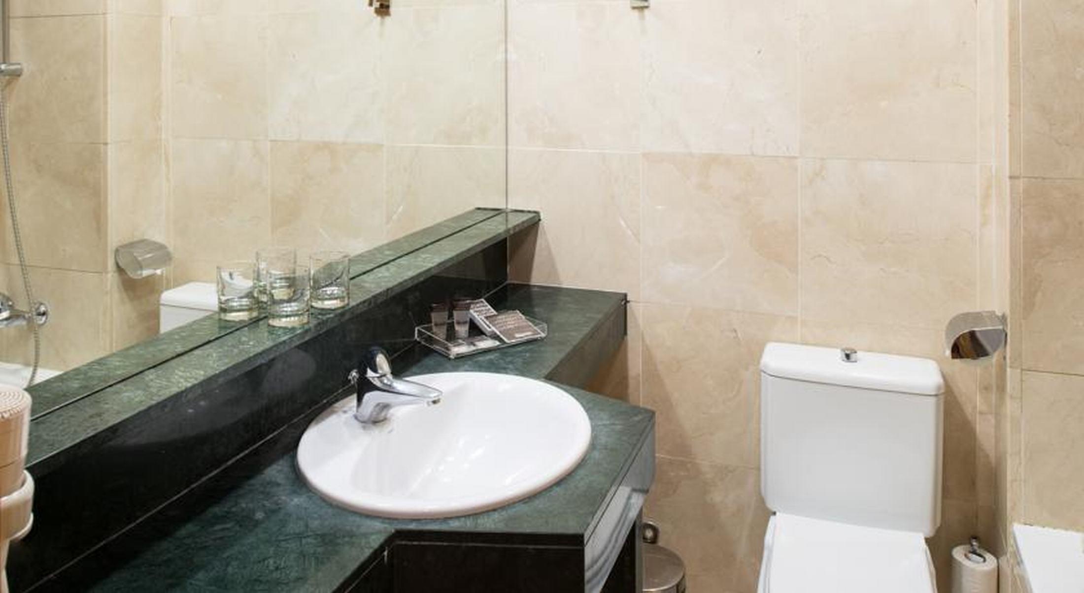 هتل Catalonia Bristol Sant Andreu de la Barca