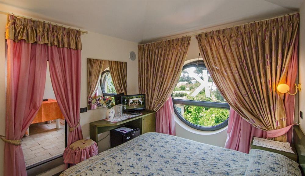 هتل Hotel Kyrton Forte dei Marmi