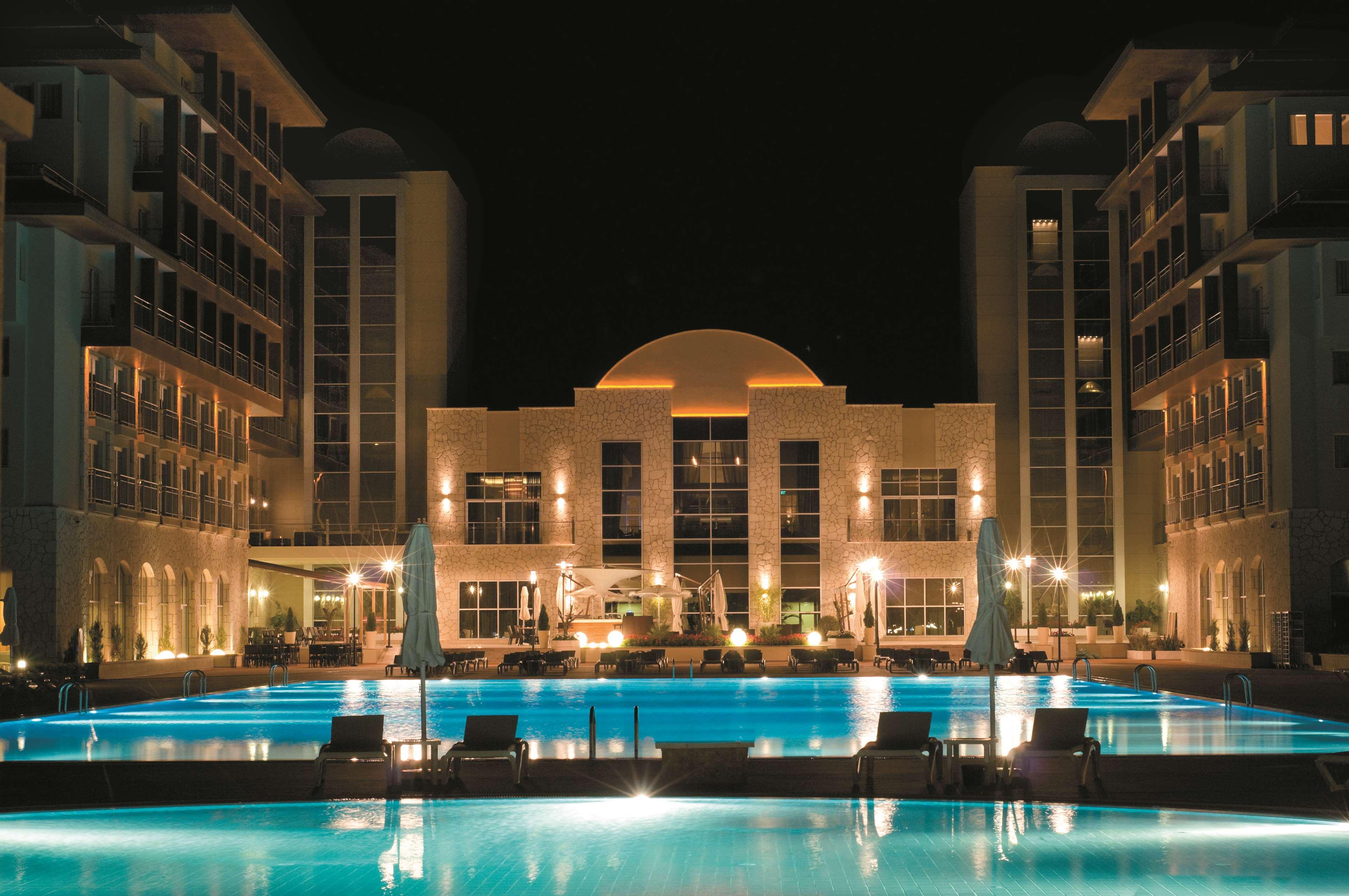 هتل Radisson Blu Resort & Spa Cesme Cesme