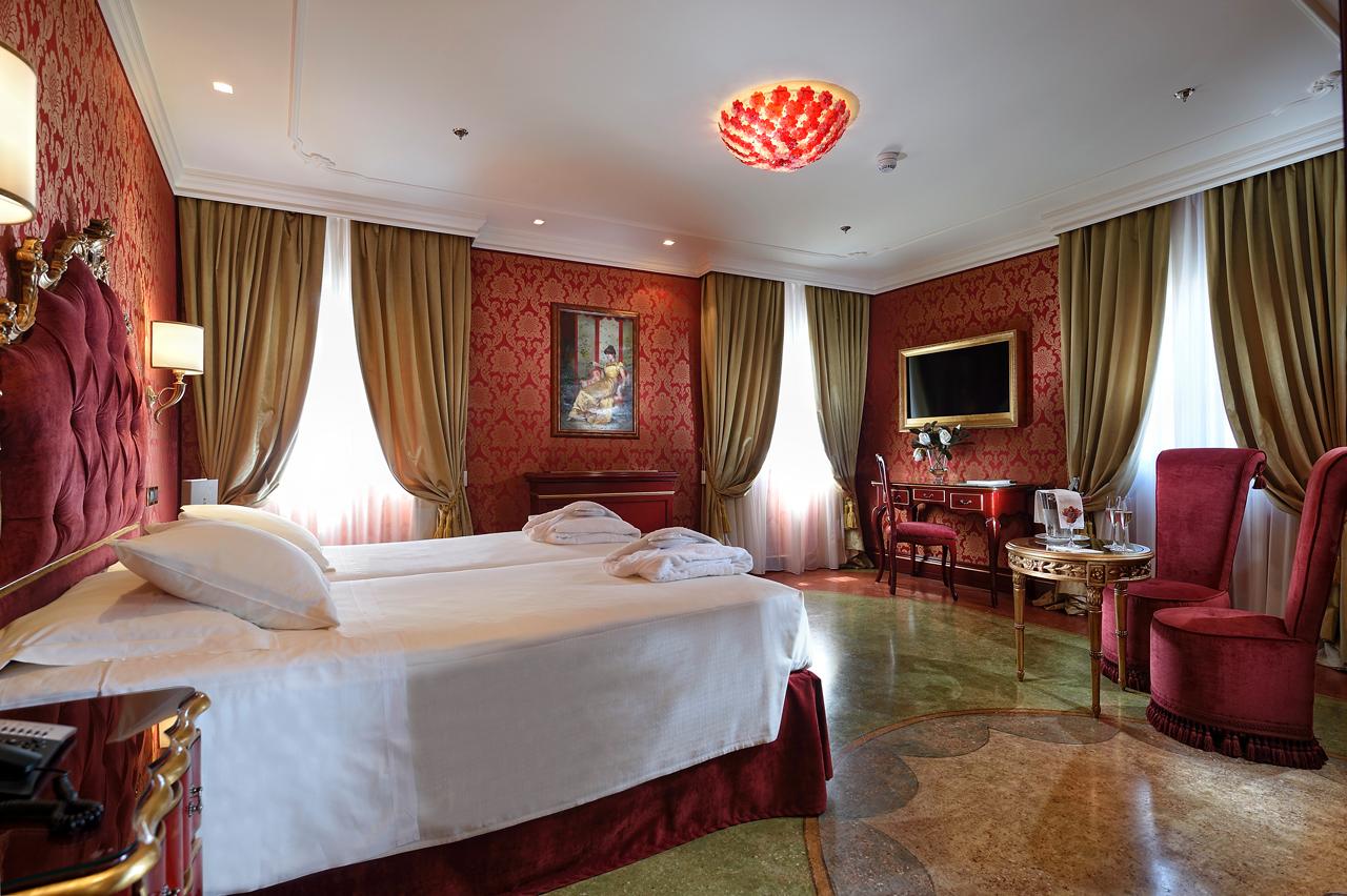 هتل Hotel Ai Reali di Venezia ونیز