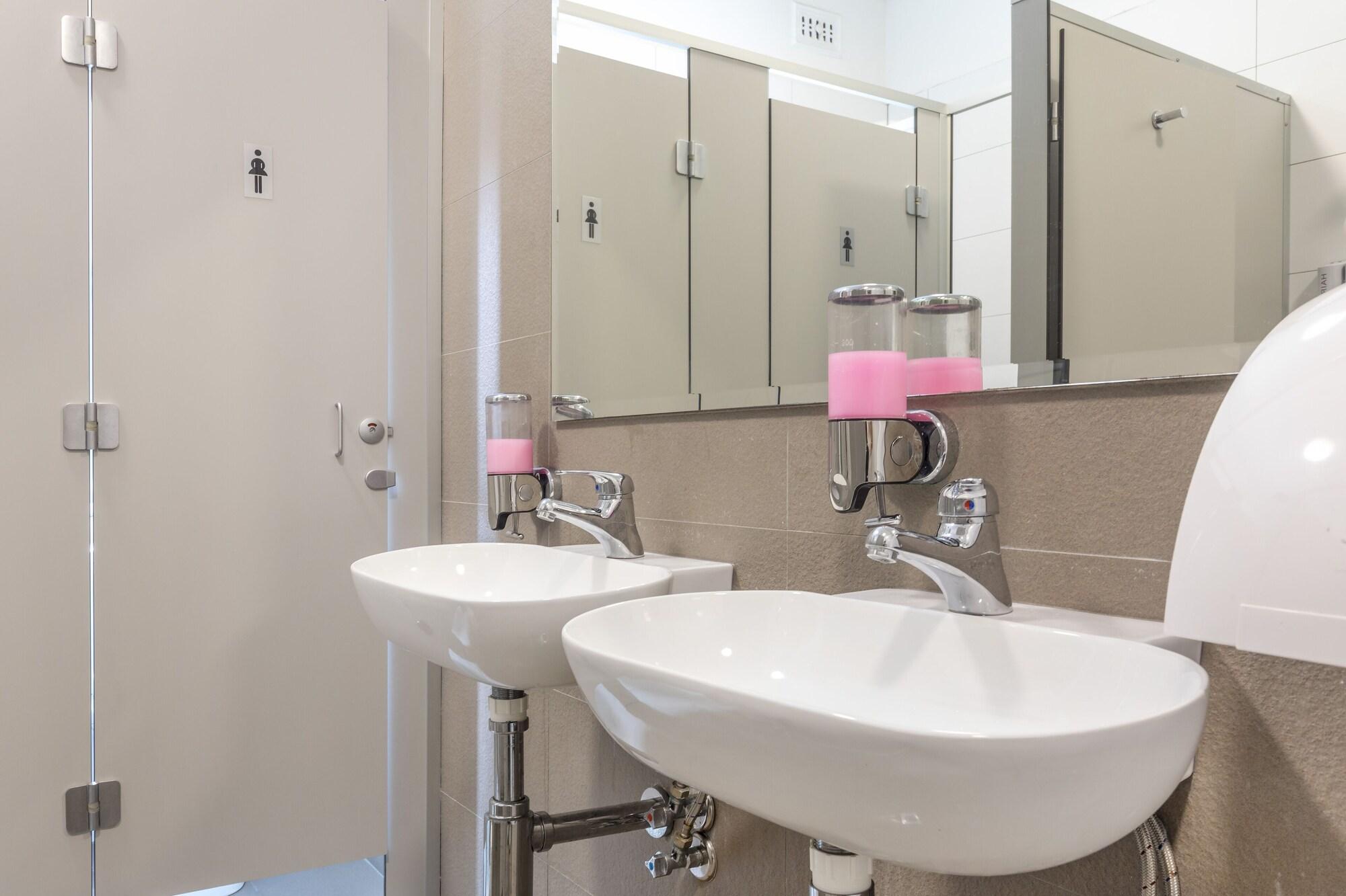 هتل Dalziel Lodge Sydney