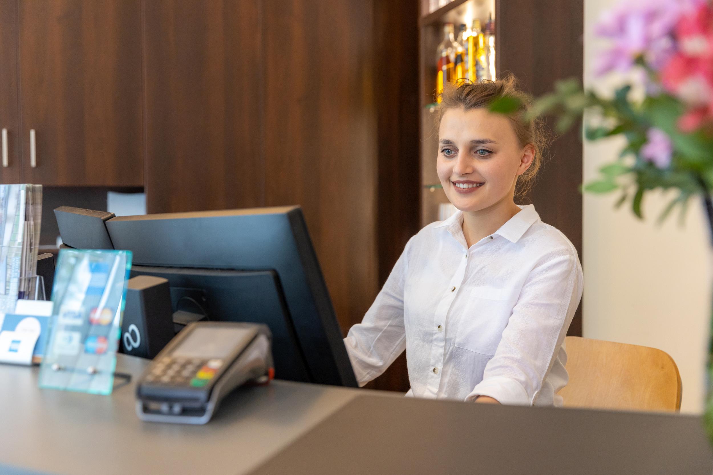 Alibaba https://cdn.alibaba.ir/ostorage/hotel/images/F08D4060/13A69B813FEB9339803163C3D2F87395.jpg