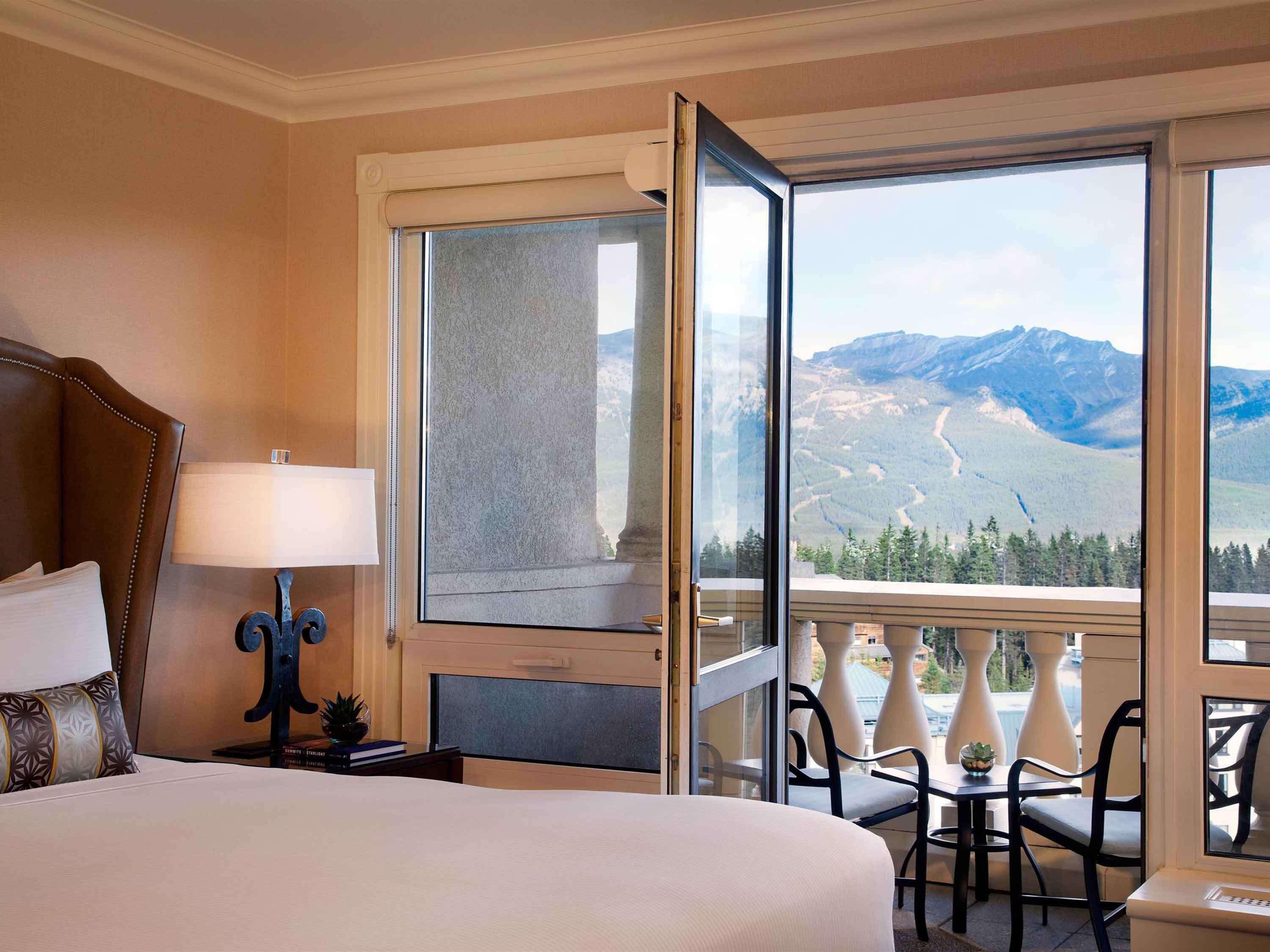 هتل Fairmont Château Lake Louise Lake Louise Village