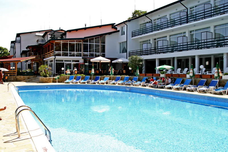 هتل Kini Park Golden Sands