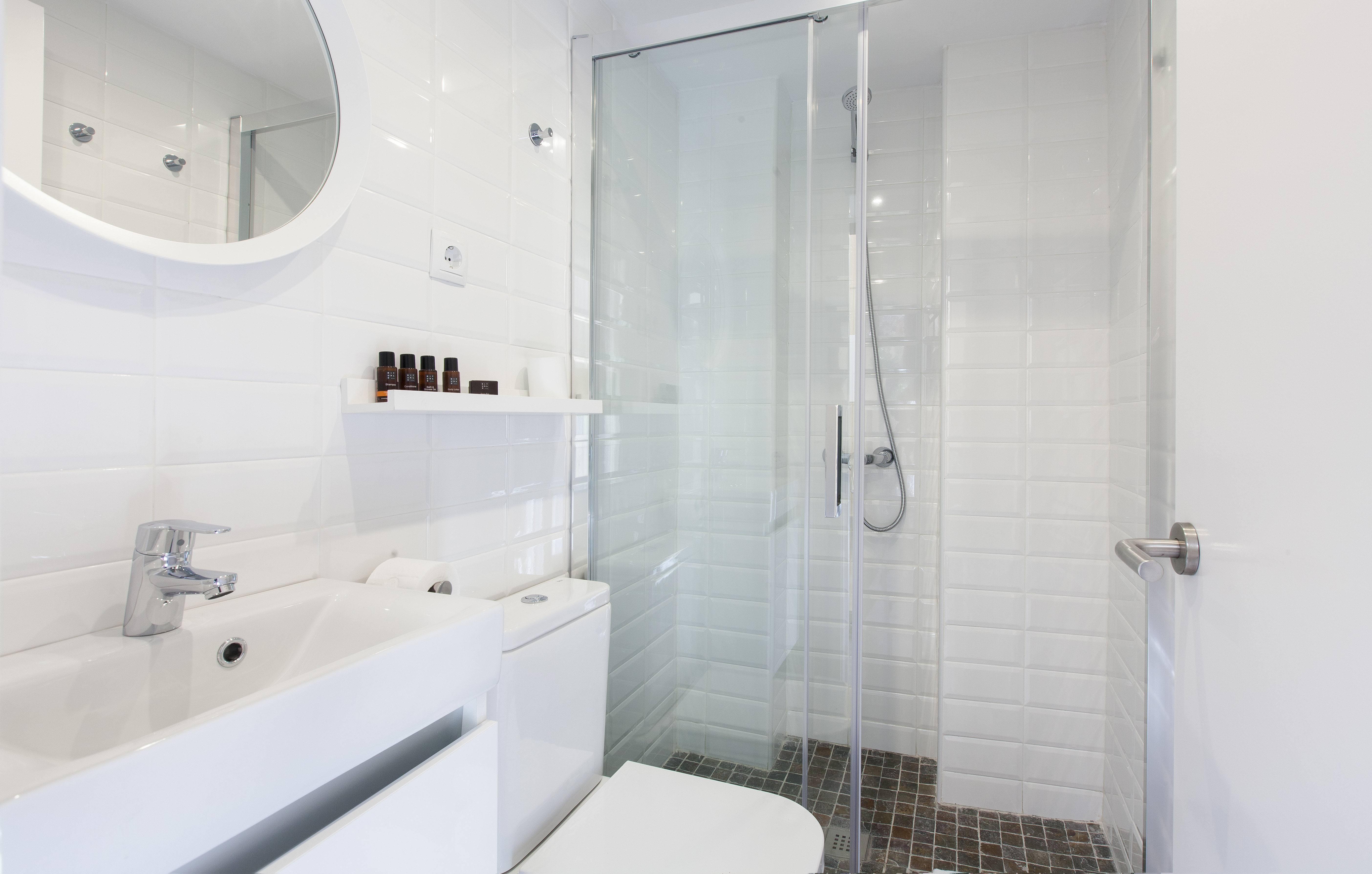 هتل Aspasios Charming Flats بارسلونا