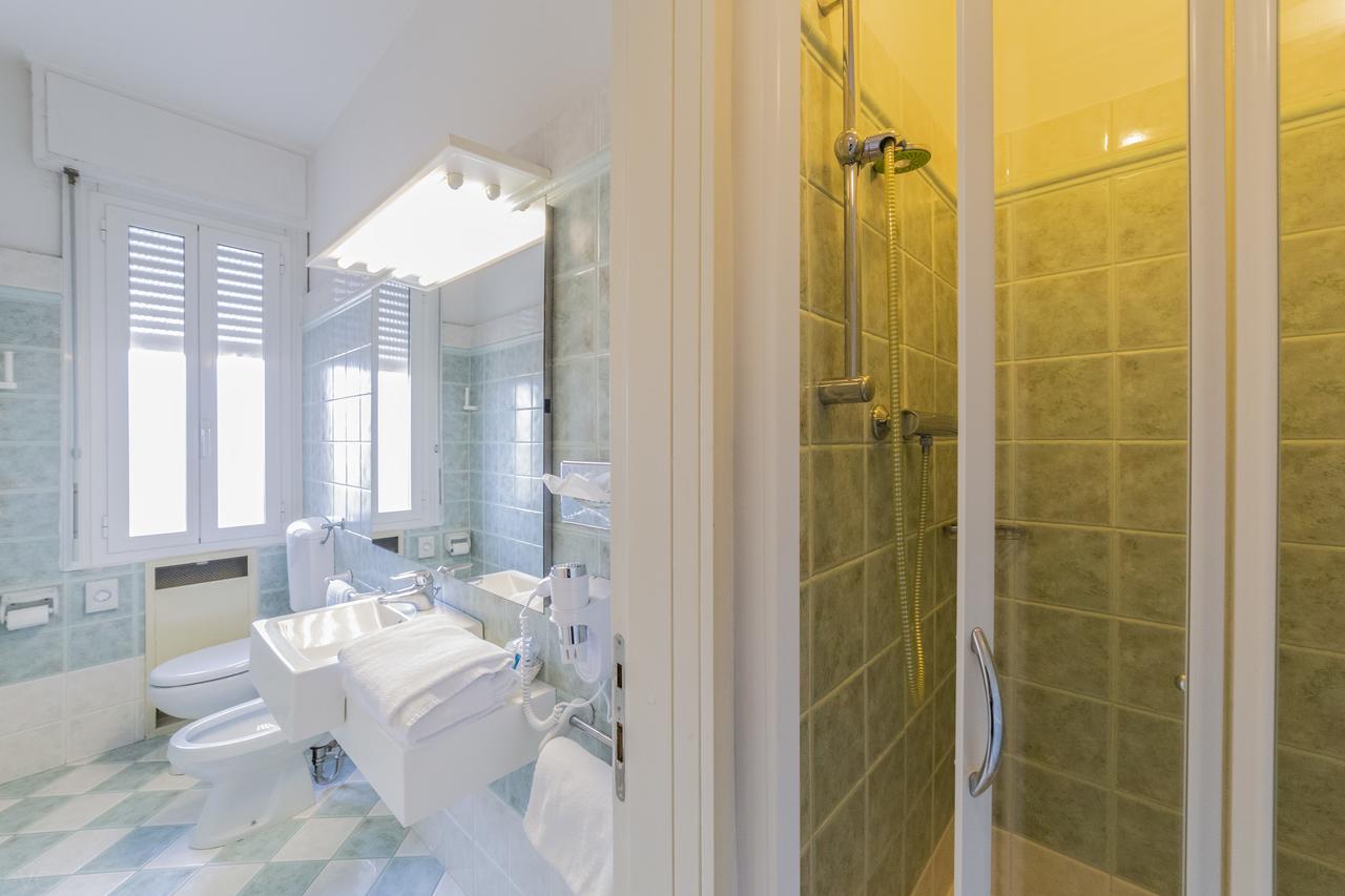 هتل Suite Hotel Elite بولوگنا