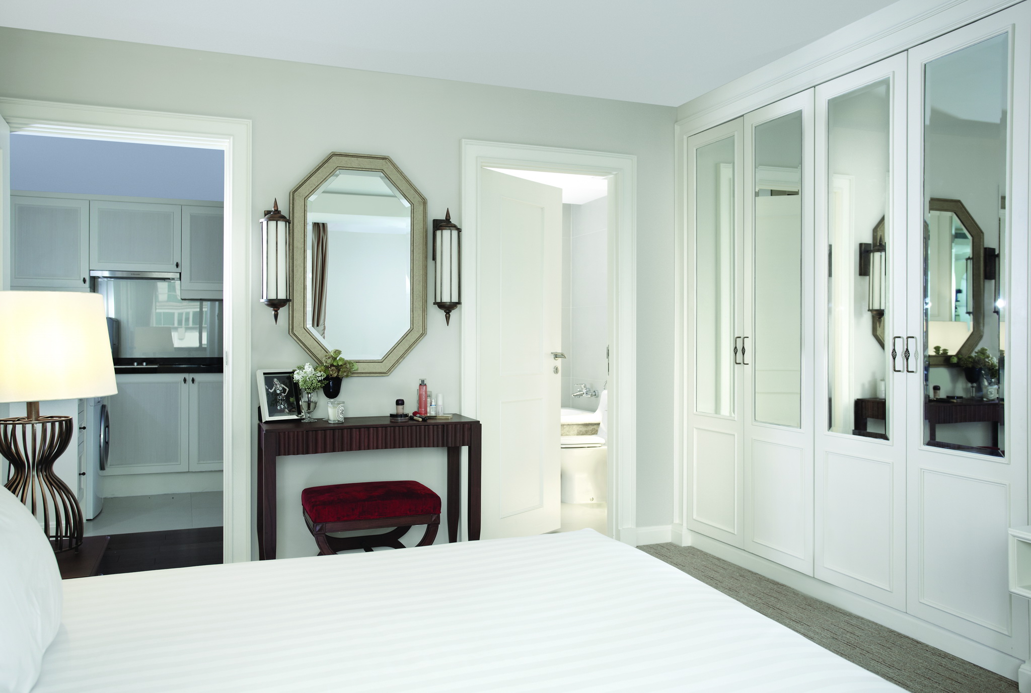 هتل Bliston Suwan Park View بانگکوک