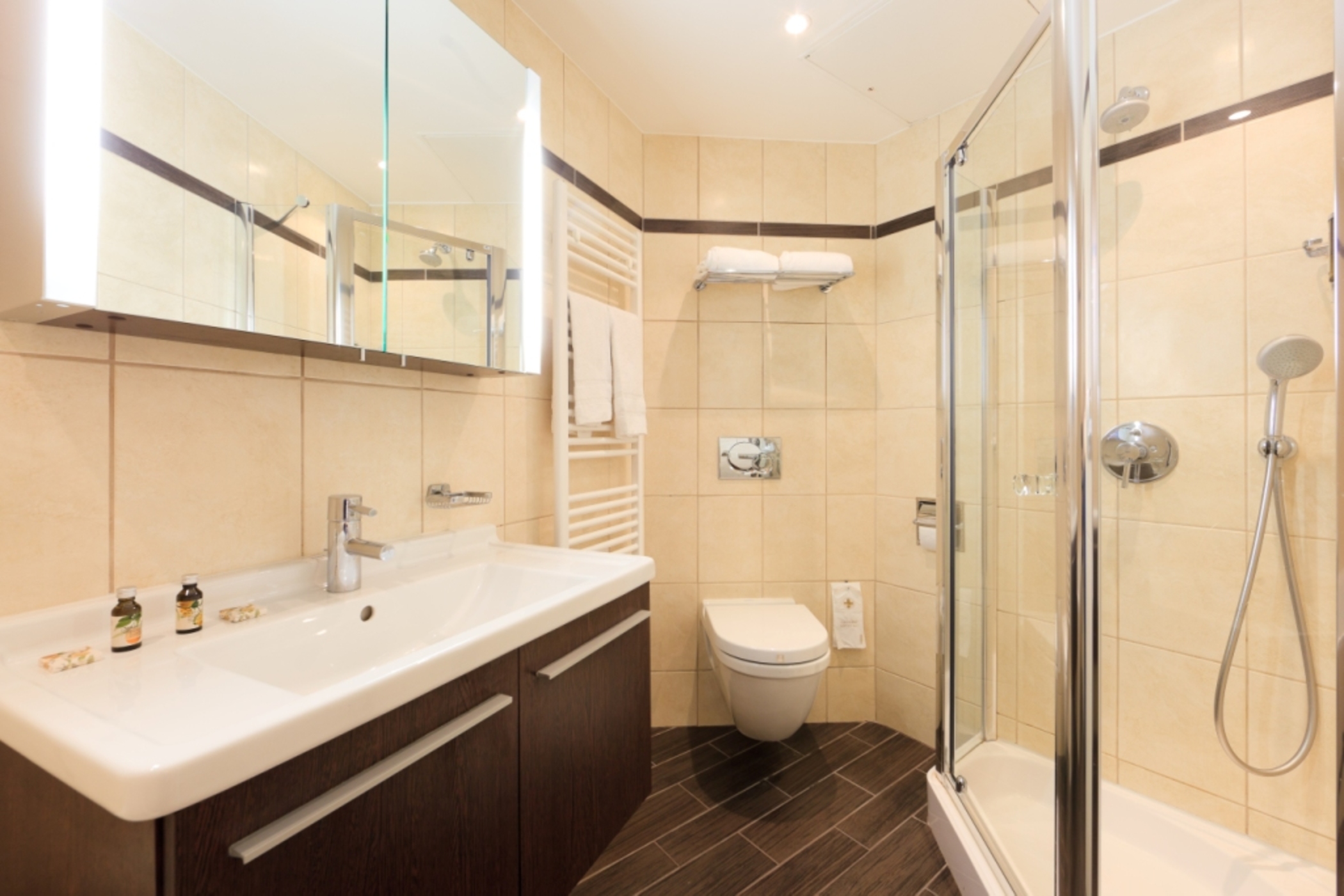 هتل Hotel Gounod Nice نیس